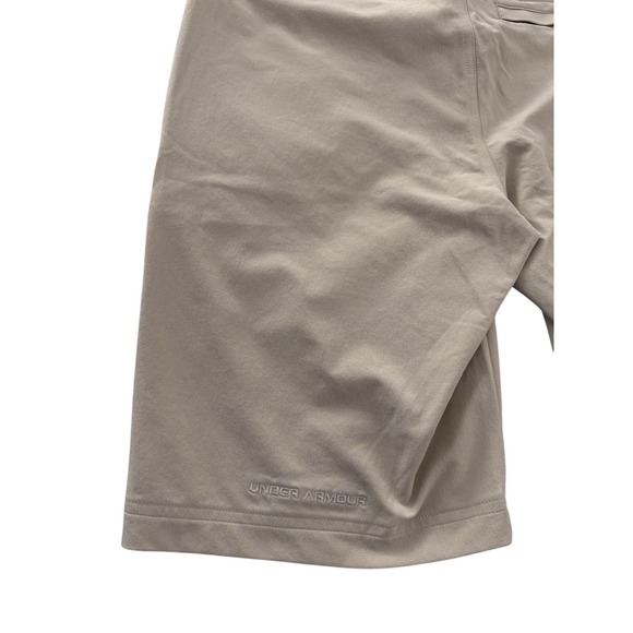 NWT Under Armour Performance HeatGear Women's Golf Shorts Sz 6 Relax Fit Beige - Picture 6 of 7